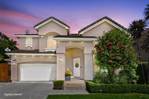 1044 Woodvale Court
