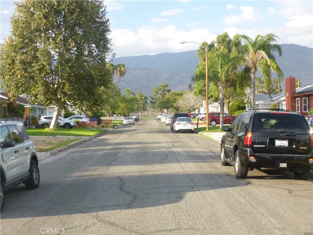 3625 WALL AVENUE San Bernardino, CA 92404