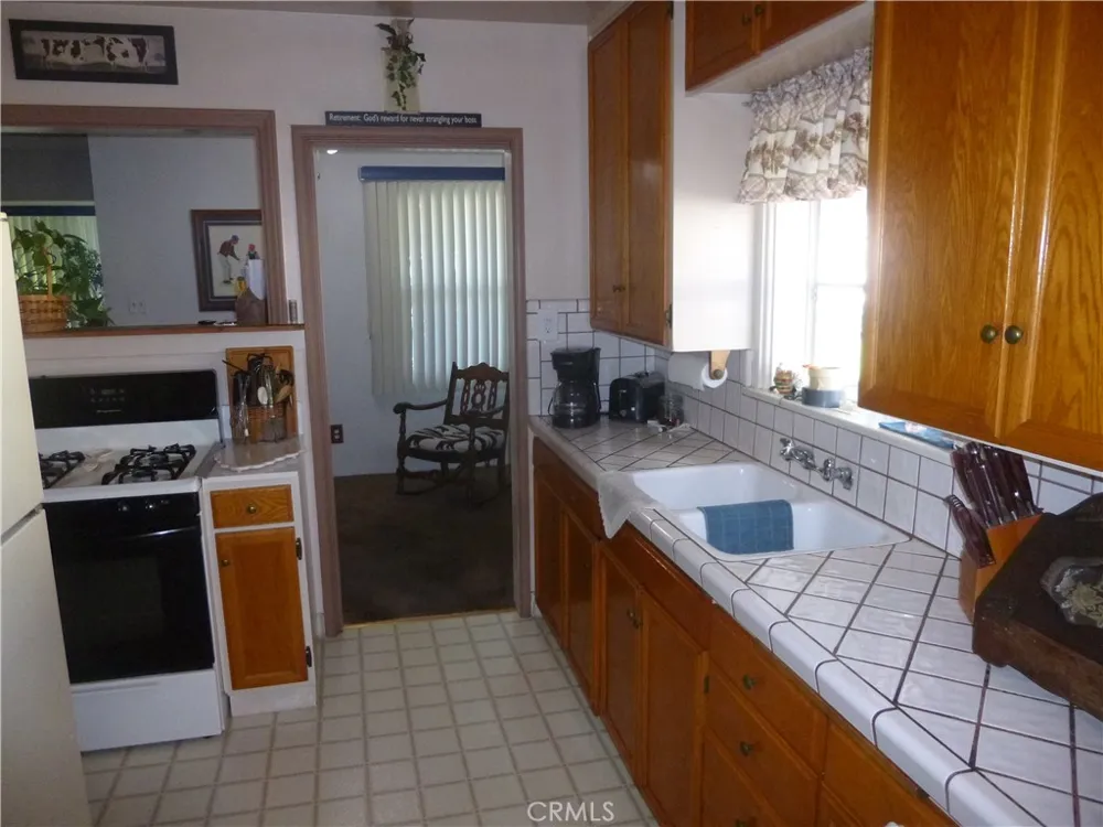 3625 WALL AVENUE San Bernardino, CA 92404
