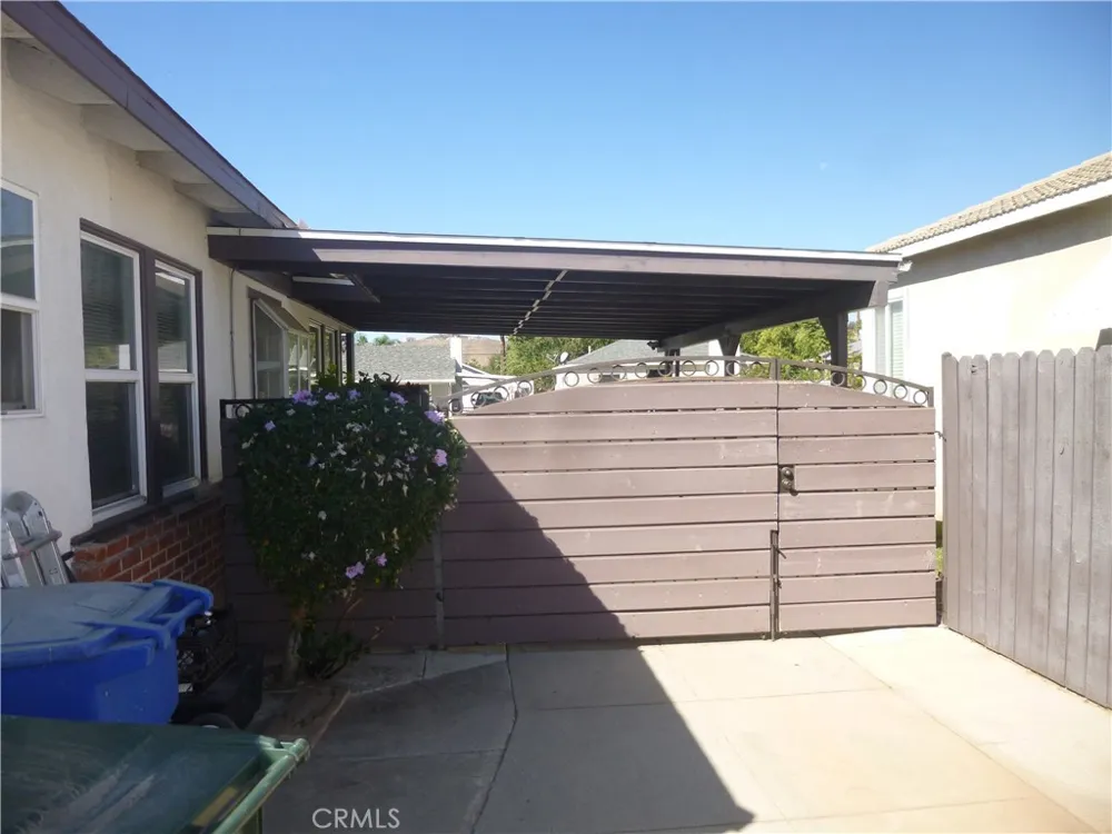 3625 WALL AVENUE San Bernardino, CA 92404