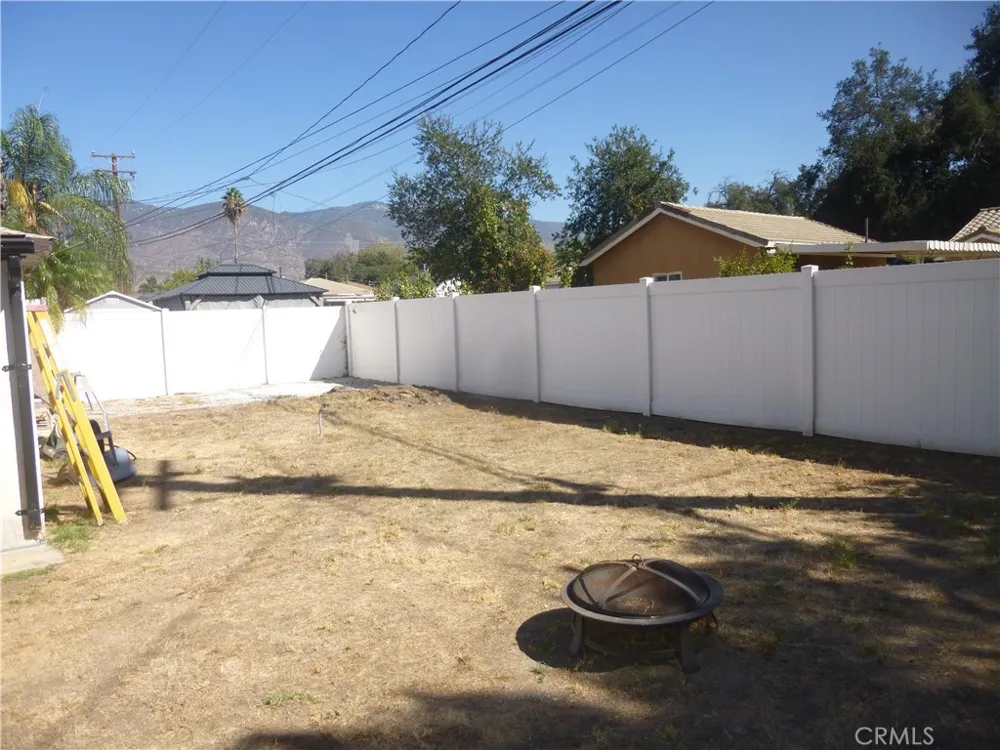 3625 WALL AVENUE San Bernardino, CA 92404