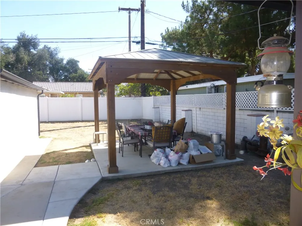3625 WALL AVENUE San Bernardino, CA 92404