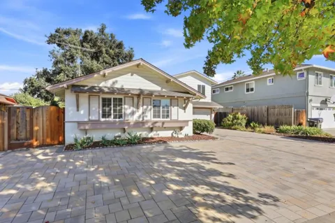 3410 Jennifer Way