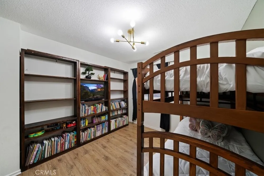 5082 Auburn San Bernardino, CA 92407