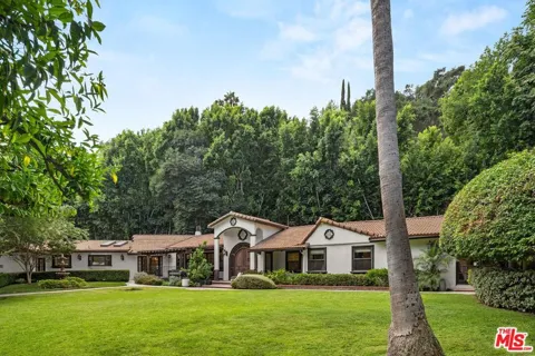 4145 Sunswept Drive