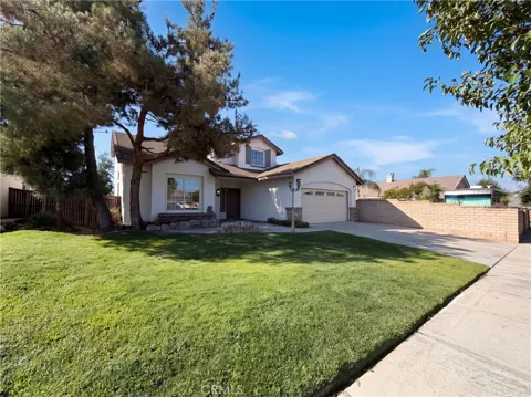 33825 Glenoaks