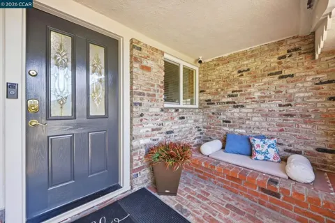 2520 Benedict Dr