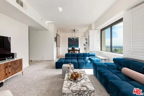 10520 Wilshire Boulevard #1207