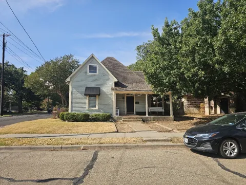 1925 S 10th Street