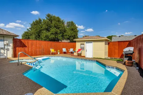 902 Allen Heights Drive