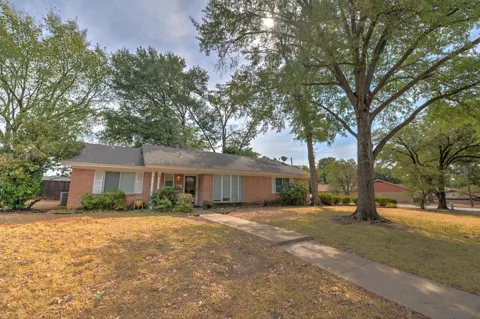 801 Canyon Ridge Drive