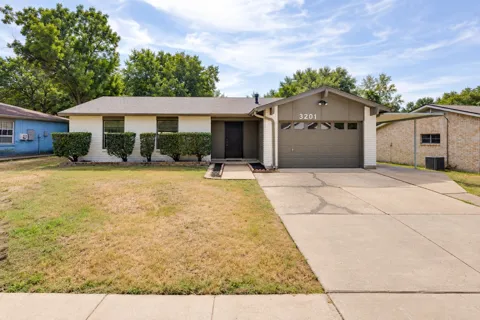 3201 Winderemere Drive