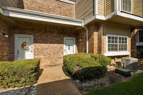 3550 Country Square Drive #304