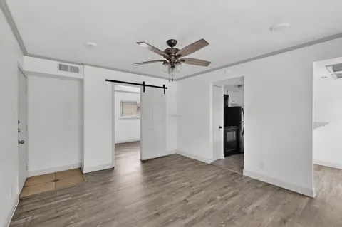 2003 Bennett Avenue #205