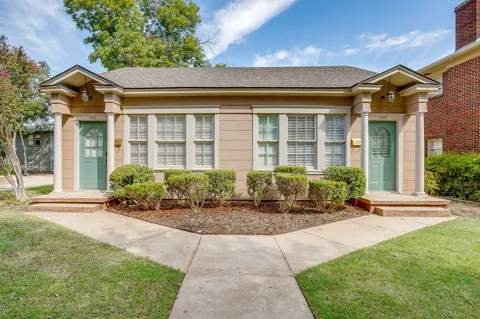 1622 Mistletoe Boulevard