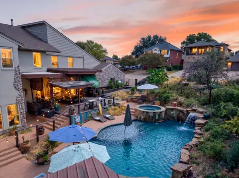 502 Columbia Drive