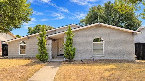 8508 Londonderry Lane