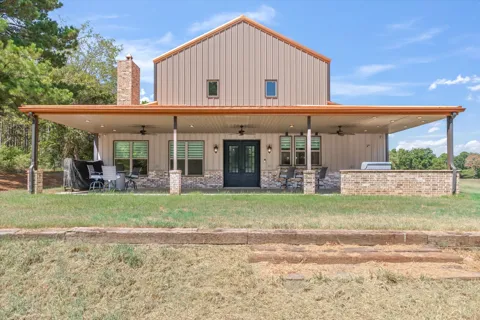 636 Spruce Road