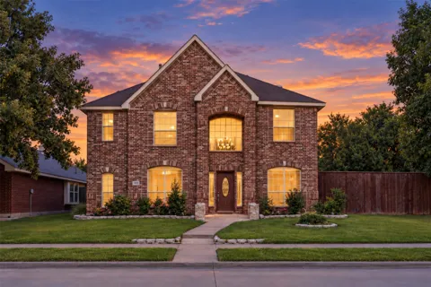 3925 Gardenia Lane