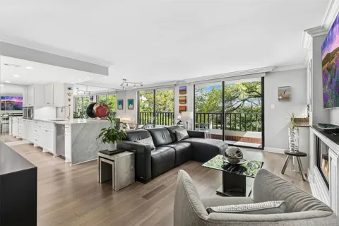 3621 Turtle Creek Boulevard #2D