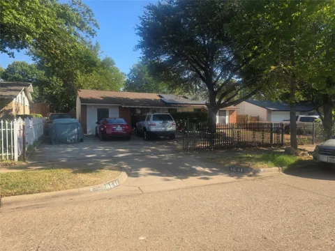 4641 Silver Lake Drive