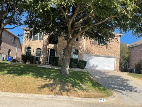 714 Crockett Drive