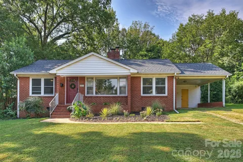 2816 Shamrock Drive