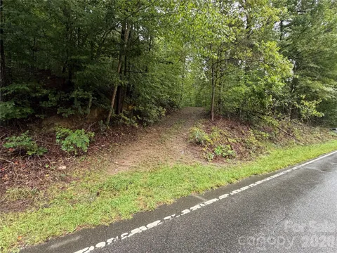 3865 Hickory Highway