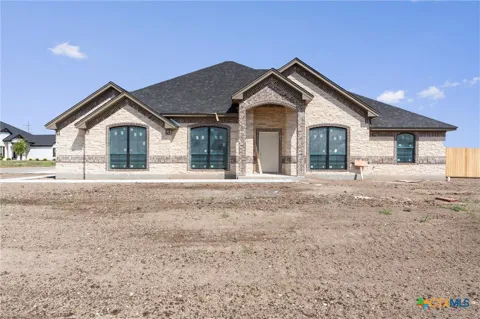 1312 Flint Ridge Loop