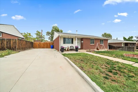 1021 E 83rd Place