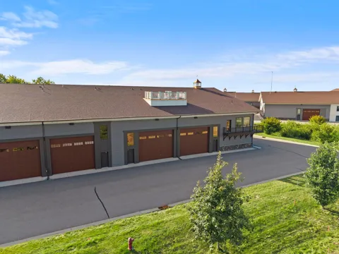 3520 Arrowhead Drive #9