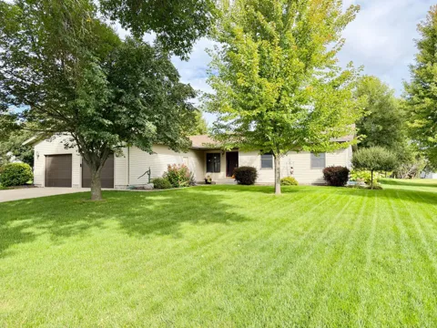2201 Ridgewood Drive