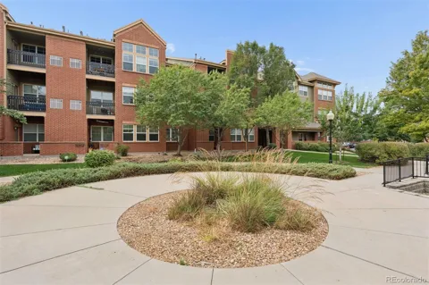 9633 E 5th Avenue #10202