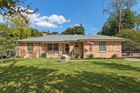 2868 Ripplewood Drive