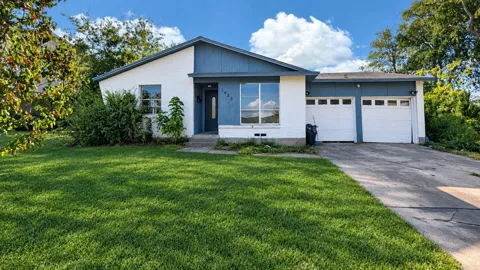 1923 Spiceberry Lane