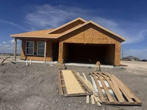 104 Cowboy Trail