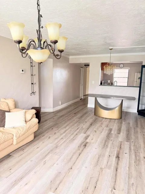 6451 UNIVERSITY DRIVE #212