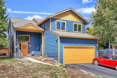 460 W Coyote Drive