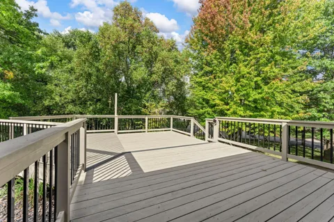940 Trail Court