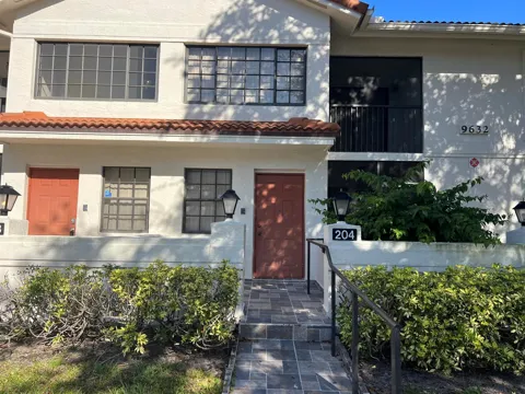 9632 SILLS DRIVE E #204