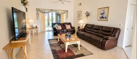 6747 PICANTE CIRCLE