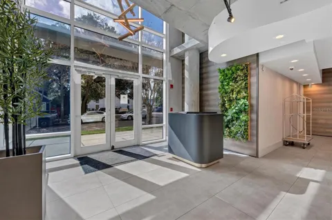 525 E JACKSON STREET #405