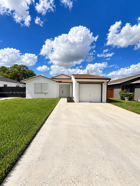 20924 Grouper Dr