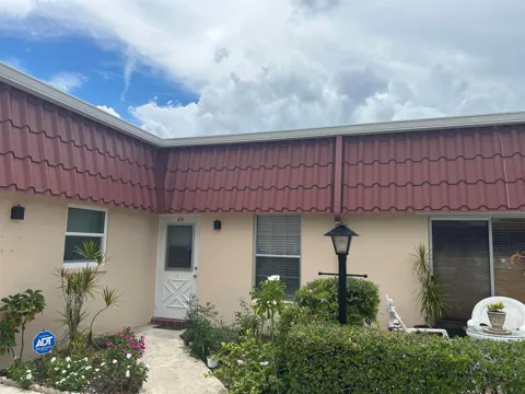 878 Worcester Lane