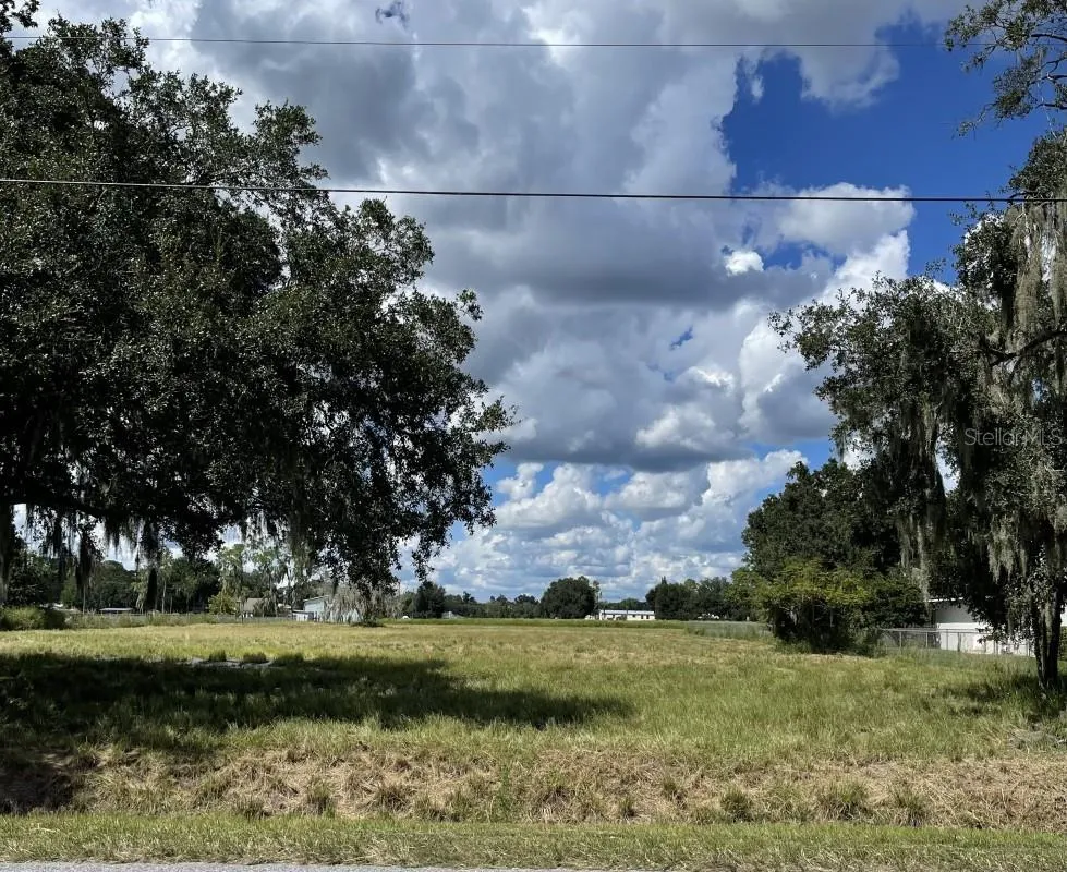 HOLLOWAY ROAD Plant City, FL 33567