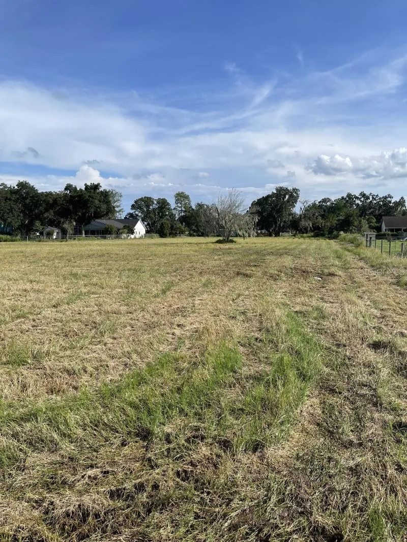 HOLLOWAY ROAD Plant City, FL 33567