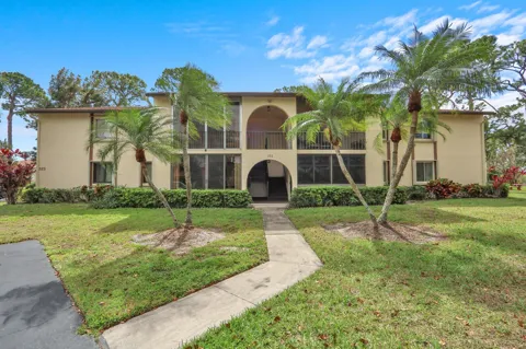 323 KNOTTY PINE CIRCLE #A-2