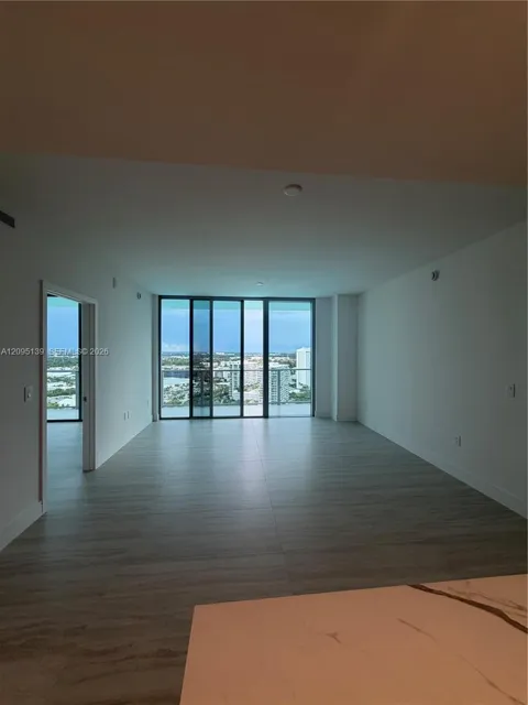 2411 Laguna Cir #2409