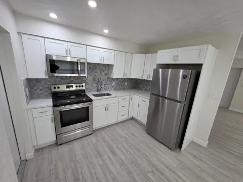 1235 NW 5TH #1-2