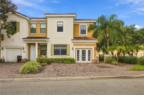 3414 Allegra Cir